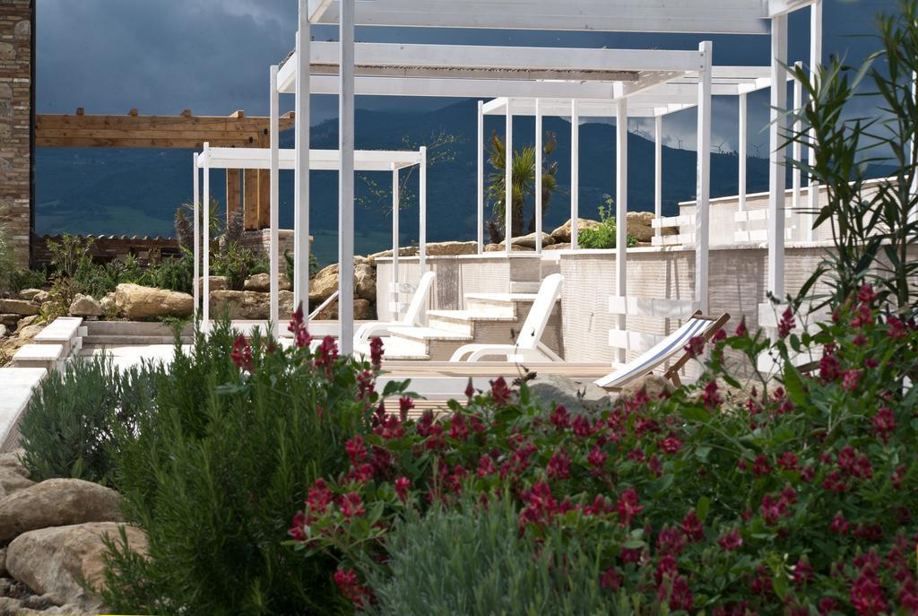 Tuscany Forever Famiglia Apartments Volterra Esterno foto
